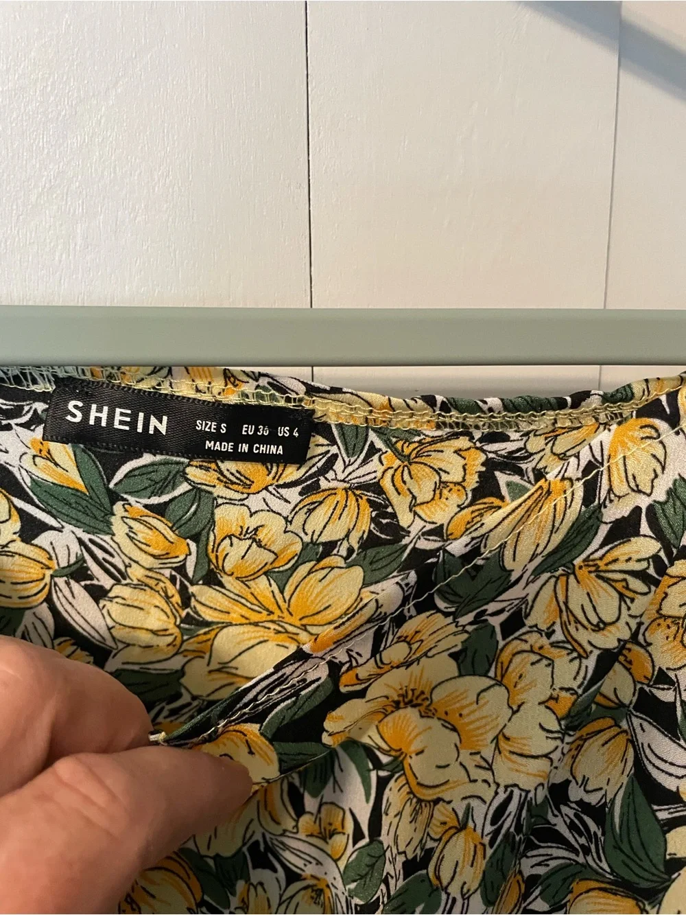 Bundle of 3 H&M cream with flowers , Divided blue and SHEIN yellow and black .